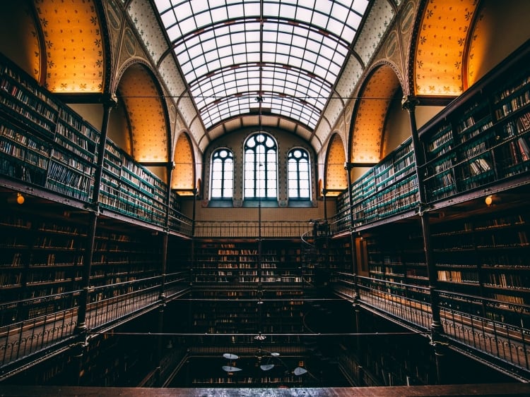 Die Bibliothek des Rijksmuseums in Amsterdam